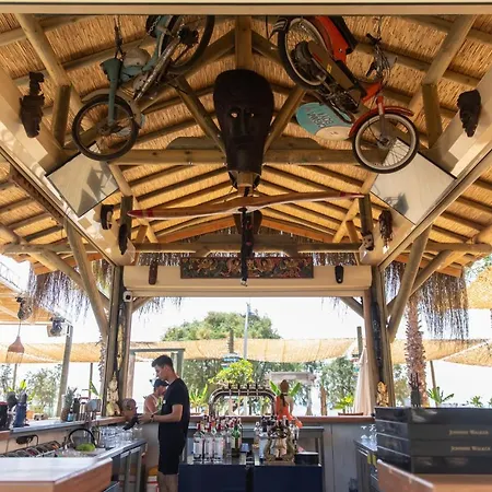 호텔 Kefi & 오르타켄트