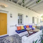 Hotel Kefi & 3*