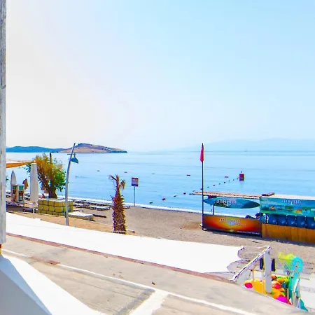 Kefi & オータキャンツ