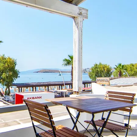 Kefi & Hotel 3*