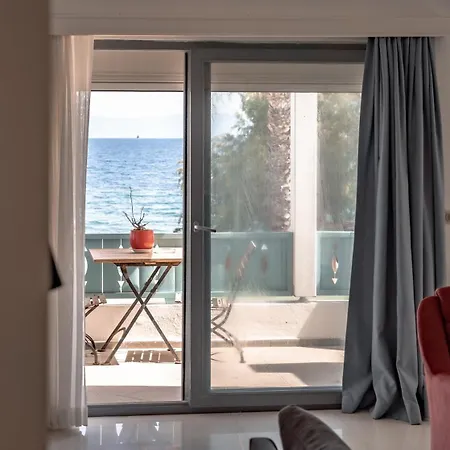 Kefi & Ξενοδοχείο 3*