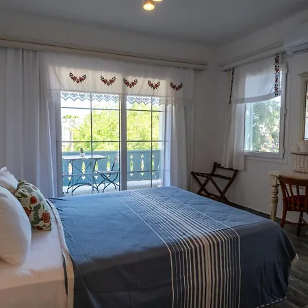 ホテル Kefi & オータキャンツ