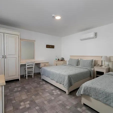 Kefi & オータキャンツ