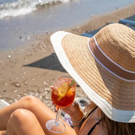 Kefi Beach&suites 3*